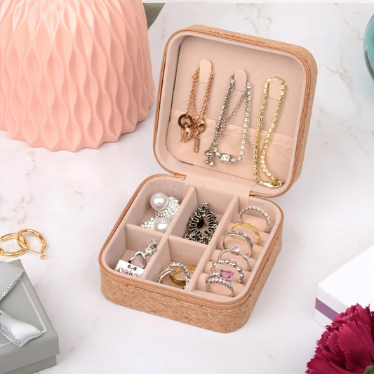 Jewelry Box With Vintage Flower Design