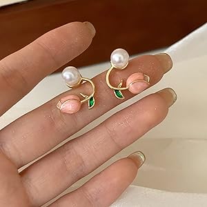 Floral Tulip Pearl Earrings In Soft Pink